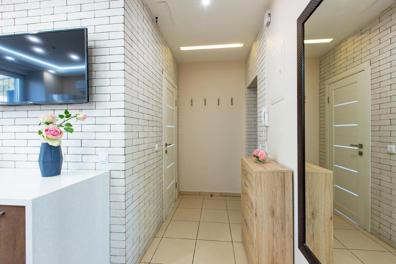 Big Jacuzzi , Sauna , Khreshchatyk apartments Kiew Exterior foto