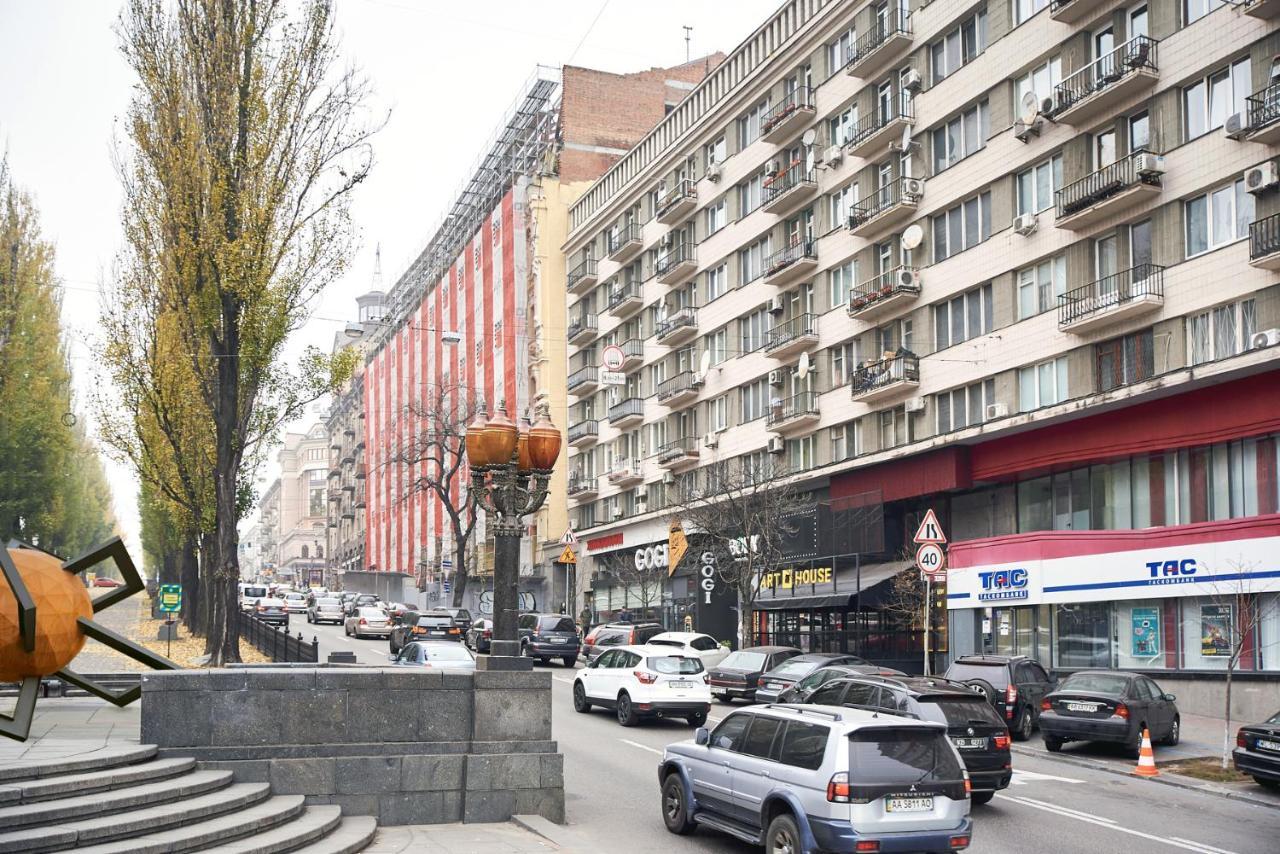 Big Jacuzzi , Sauna , Khreshchatyk apartments Kiew Exterior foto